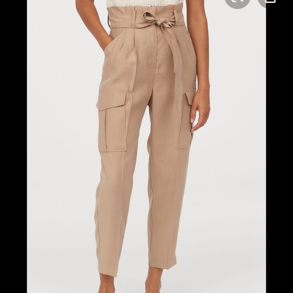 H&M NWOT Black Cargo Paperbag High Waisted Pants